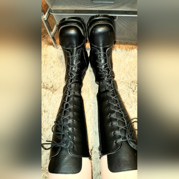 Black Chunky Boots - Picture 8 of 12